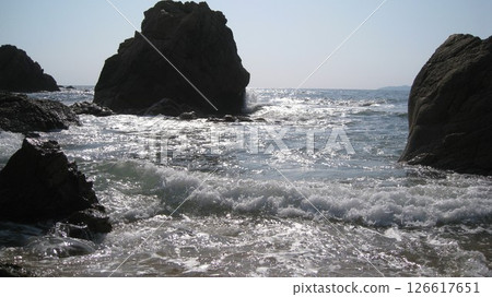 The beach where the waves hit 126617651
