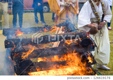 Goma Memorial Service: A prayer ritual in which goma wood is burned in the goma altar flame 126619178