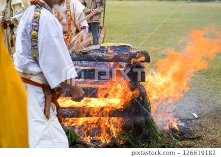 Goma Memorial Service: A prayer ritual in which goma wood is burned in the goma altar flame Goma Memorial Service: A prayer ritual in which goma wood is burned in the goma altar flame 126619181