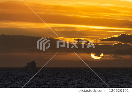 Antarctic sunset in the Bransfield strait 126620101