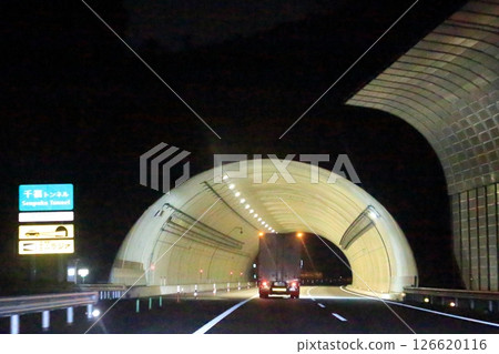 Night Cruise, Senpuku Tunnel, Shin-Tomei Expressway [Susono City, Shizuoka Prefecture] 126620116