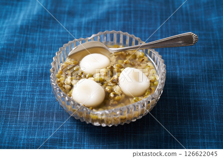 Green bean and shiratama zenzai 126622045