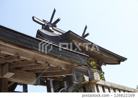 The main hall of Hakuto Shrine in Tottori Prefecture The main hall of Hakuto Shrine in Tottori Prefecture 126622109