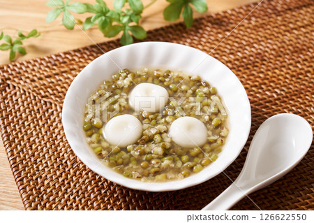 Green bean and shiratama zenzai Green bean and shiratama zenzai 126622550