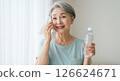 老年女性補水防暑材料 126624671