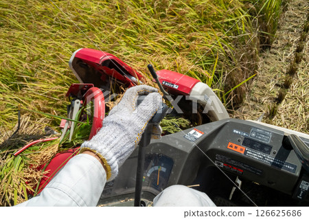 聯合收割機 126625686