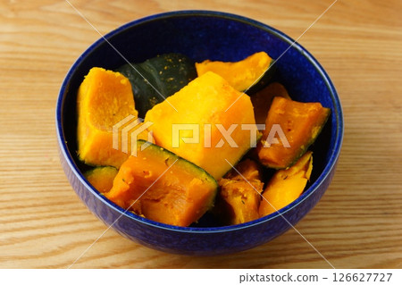 Home cooking pumpkin simmered 126627727