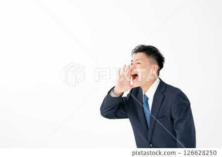 年輕男性企業大喊 126628250