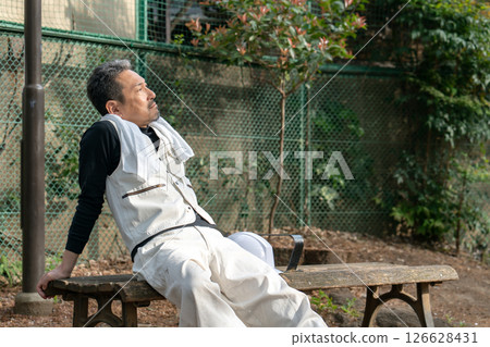 工匠，Nikkapokka，累了，坐著 126628431