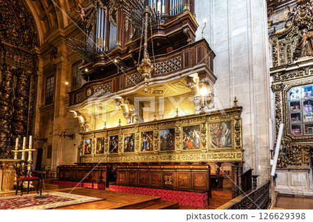 Interior of the New Cathedral 126629398