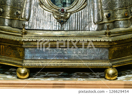 Coimbra , Portugal - Mar 15, 2025: Interior of Santa Cruz Monastery at Coimbra, Portugal 126629454