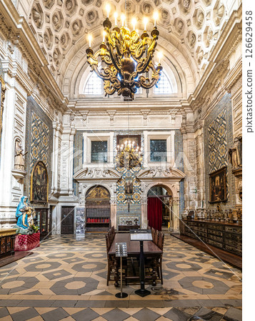 Coimbra , Portugal - Mar 15, 2025: Interior of Santa Cruz Monastery at Coimbra, Portugal 126629458