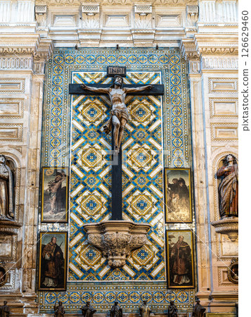 Coimbra , Portugal - Mar 15, 2025: Interior of Santa Cruz Monastery at Coimbra, Portugal 126629460