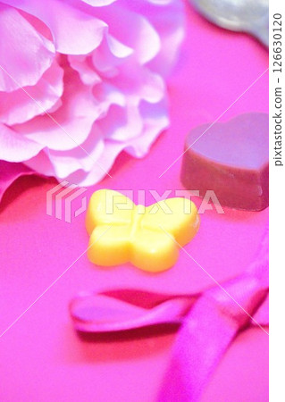 Pink rose and butterfly chocolate 126630120