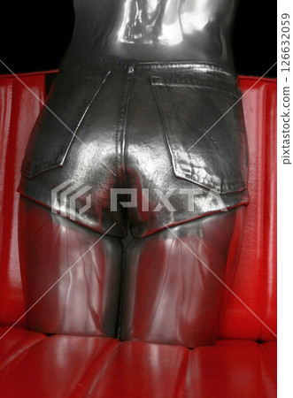 Silver back 126632059