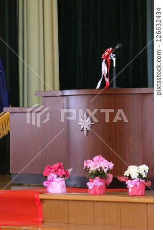 Graduation ceremony image Graduation ceremony Elementary school Junior high school High school 126632434
