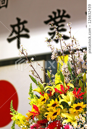 畢業典禮圖片 畢業典禮 小學 國中 高中 126632439