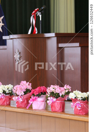 Graduation ceremony image Graduation ceremony Elementary school Junior high school High school Graduation ceremony image Graduation ceremony Elementary school Junior high school High school 126632449