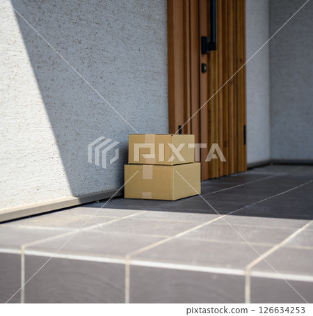 cardboard box, box, parcel delivery 126634253