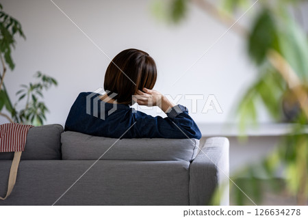 female, lady, woman 126634278