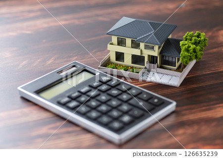 House model and calculator House model and calculator 126635239