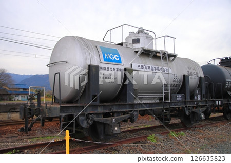 Japan's first freight car dedicated to transporting hydrogen peroxide - JNR Tam8000 freight car No. 8000 Japan's first freight car dedicated to transporting hydrogen peroxide - JNR Tam8000 freight car No. 8000 126635823