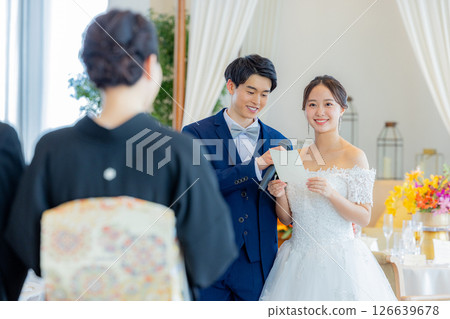 新娘的信婚禮形象 126639678