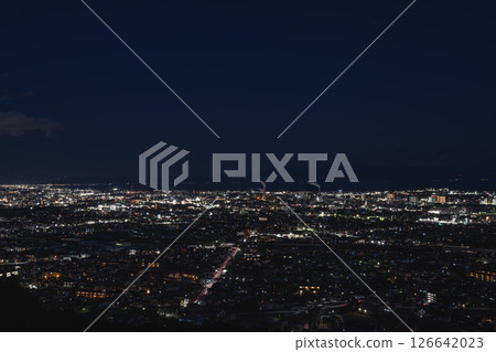 Night view of Fuji City from Iwamotoyama Park in Fuji City (Shizuoka Prefecture) 126642023