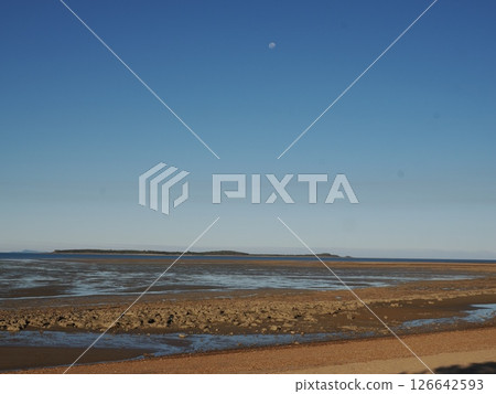 Scenery at low tide near Clairview Boat Ramp, Queensland, Australia 126642593