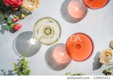 Sparkling wine or champagne glasses 126643812