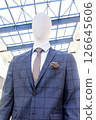 Male mannequin dressed in elegant suit with a tie 126645606
