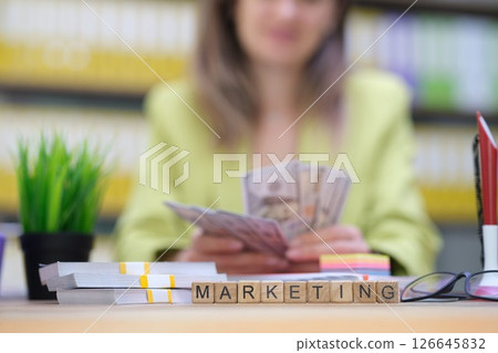 Effective Marketing Strategies Combined with Comprehensive Cash Flow Management Techniques Effective Marketing Strategies Combined with Comprehensive Cash Flow Management Techniques 126645832