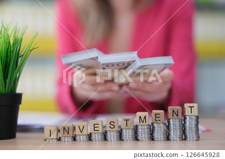 Comprehensive Investment Strategy and Concepts for Achieving Financial Growth and Stability Comprehensive Investment Strategy and Concepts for Achieving Financial Growth and Stability 126645928
