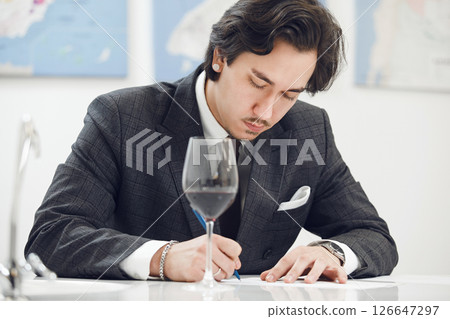 Professional Wine Tasting Exam in Sommelier School, Blind Degustation Lessons  126647297