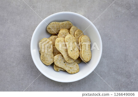 Japanese rice crackers with nori seaweed Japanese rice crackers with nori seaweed 126649006