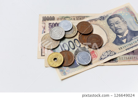 Banknotes and coins of Japan money 126649024