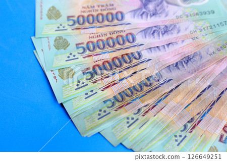 Five hundred thousand dong banknotes Five hundred thousand dong banknotes 126649251