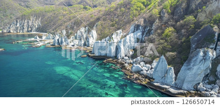 青森縣西村佛陀浦神秘景觀的鳥瞰圖，全景 126650714