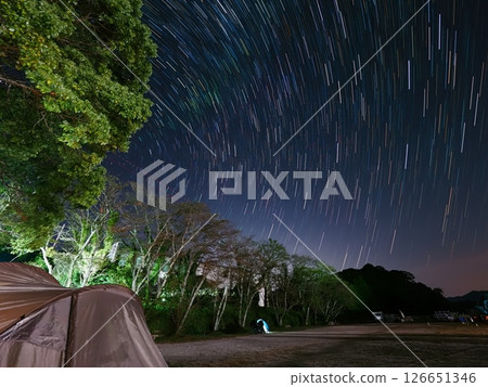 安靜的夜晚露營 安靜的夜晚露營 126651346