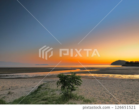 黃昏的海灘 黃昏的海灘 126651521