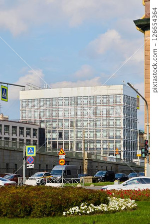 Contemporary Urban Architecture Featuring Traffic and Abundant Greenery in Cities Contemporary Urban Architecture Featuring Traffic and Abundant Greenery in Cities 126654364
