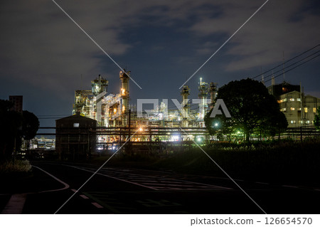 Shunan Factory at dusk Night view Night glitter Shunan Factory at dusk Night view Night glitter 126654570