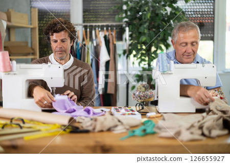 Men tailor at work 126655927