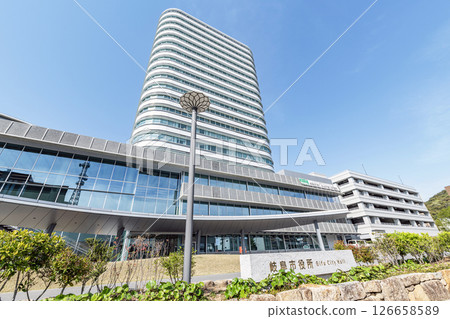 岐阜縣岐阜市晴朗天氣中的岐阜市政廳 126658589