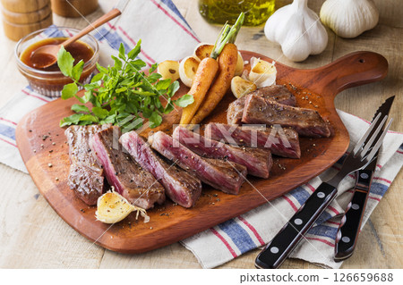 和牛牛肉沙朗牛排 和牛牛肉沙朗牛排 126659688