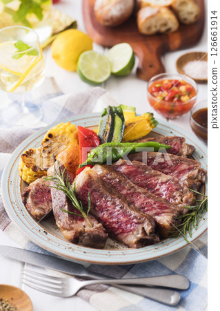 和牛牛肉沙朗牛排 和牛牛肉沙朗牛排 126661914