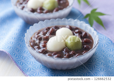 Chilled sauce 126662532
