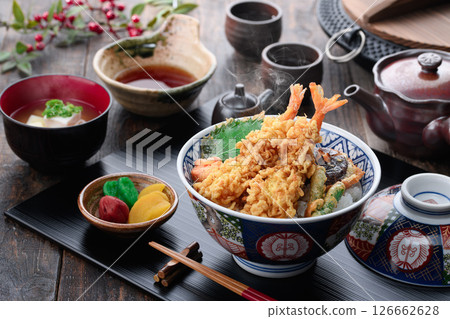 Authentic Japanese-style tempura bowl set meal with generous servings of shrimp tempura Authentic Japanese-style tempura bowl set meal with generous servings of shrimp tempura 126662628