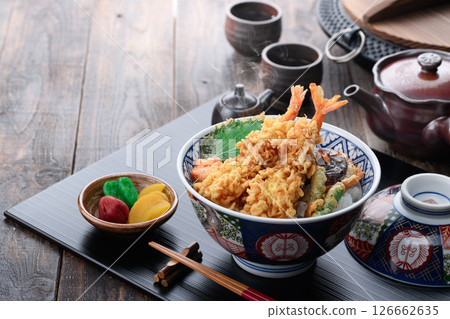 Authentic Japanese-style tempura bowl set meal with generous servings of shrimp tempura 126662635