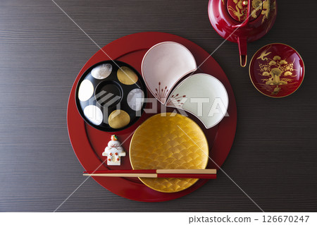 新年的日本餐具 126670247